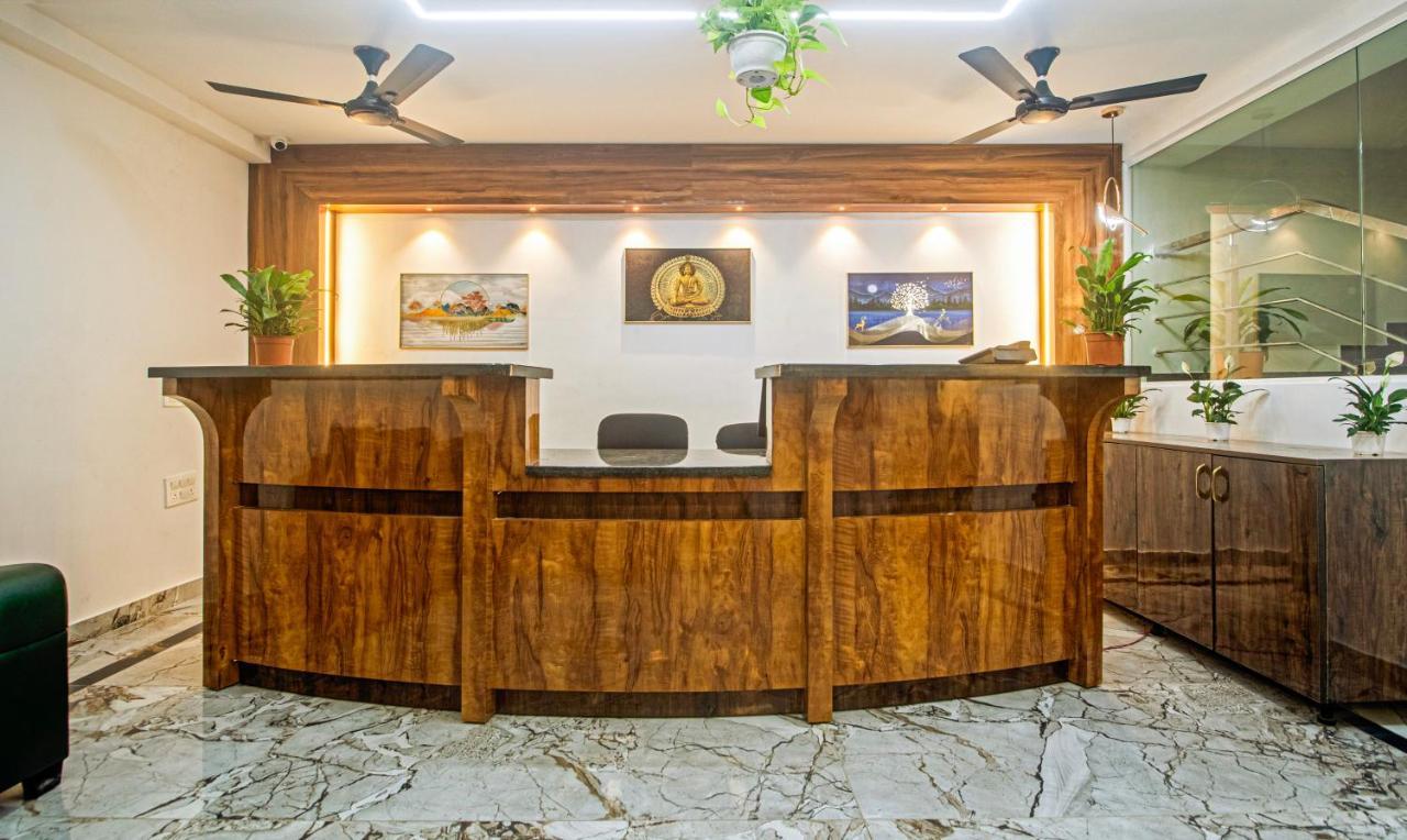 Treebo Navya The Park Hotel Haiderabad Buitenkant foto