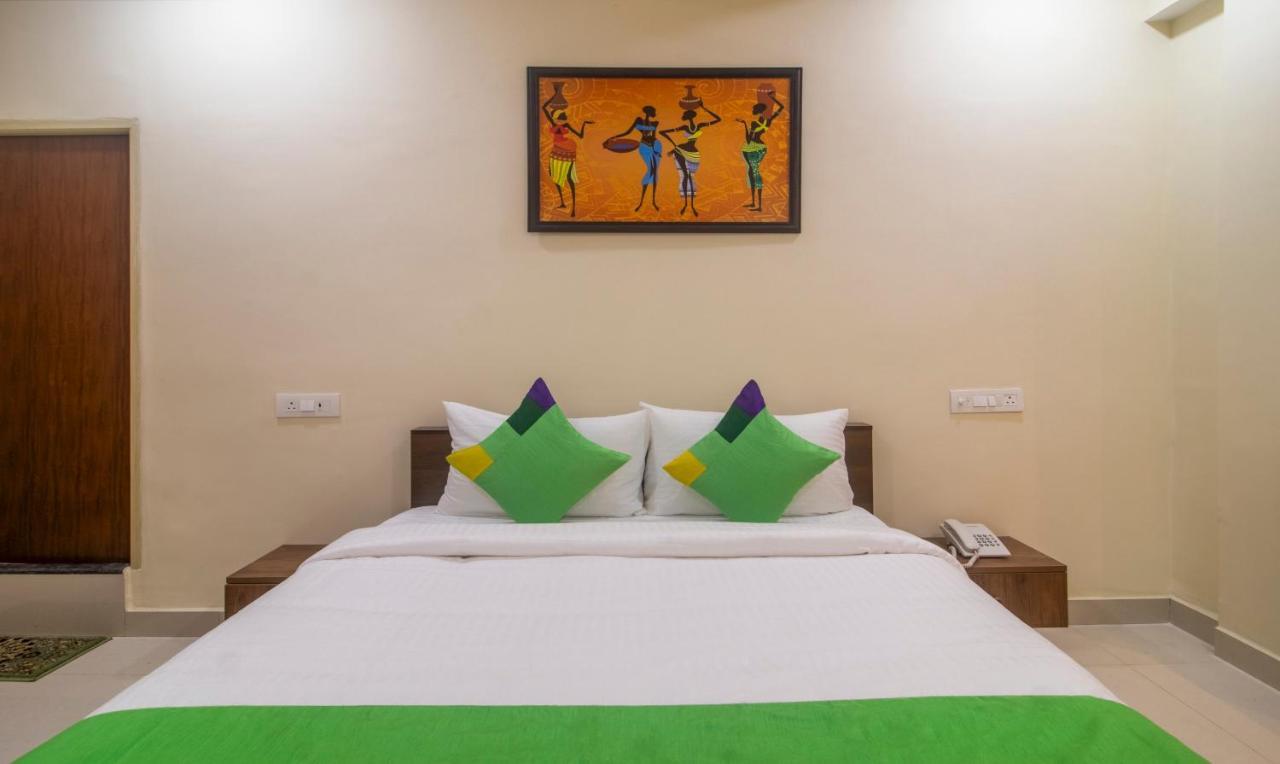 Treebo Navya The Park Hotel Haiderabad Buitenkant foto